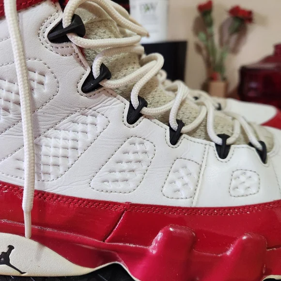 Air Jordan 9 "Gym Red" Mens. - Picture 10 of 16